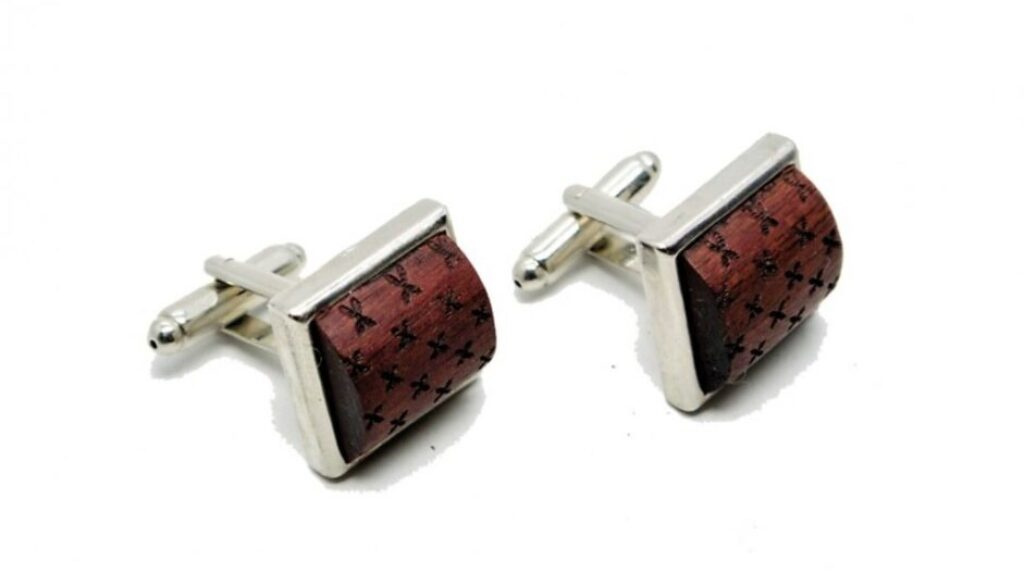 KLOSTI - Set of wooden cufflinks Pierre in Purple Heart - 35